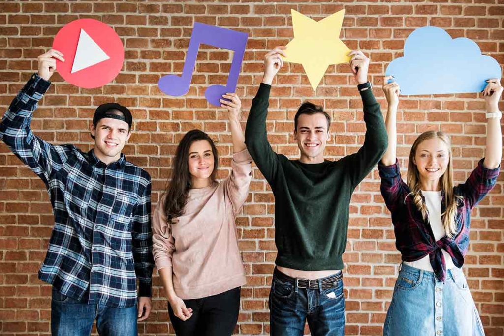 COUP Online Marketing Agentur Augsburg Mehr Umsatz Online Shop erstellen Shopify Magento Wix Shopware WooCommerce Adwords Shopware Werbung Webshop Webseite Website erstellen Shopware Sales Funnel Social Media
